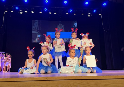 EXHIBICIÓN ESCUELA MUNICIPAL DE GIMNASIA RÍTMICA