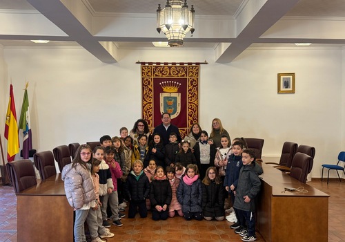 VISITA DE LOS ALUMNOS DE 2º AL AYUNTAMIENTO