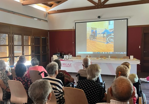 CELEBRACIÓN DÍA DE LOS ABUELOS EN EL CENTRO DE DÍA