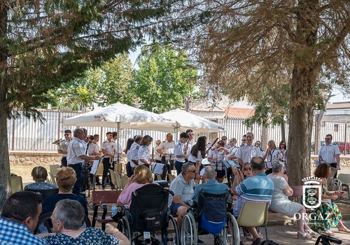 CONCIERTO HOMENAJE A NUESTROS MAYORES