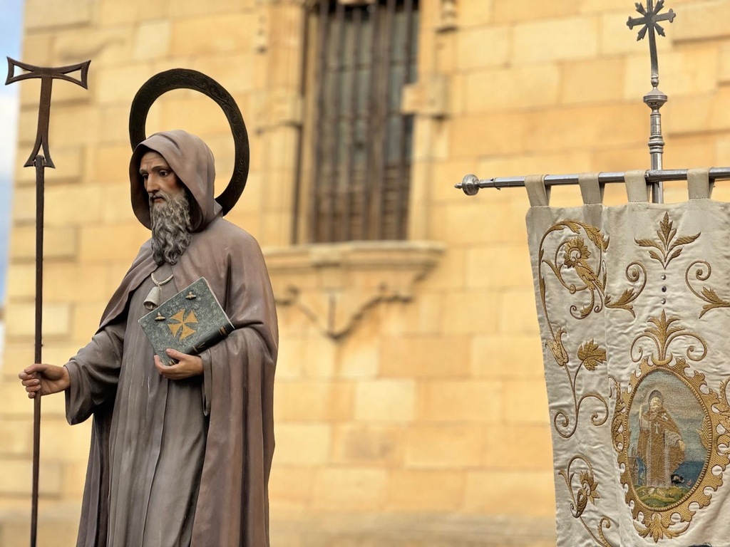 BENDICION DE ANIMALES Y TRADICIONALES VUELTAS