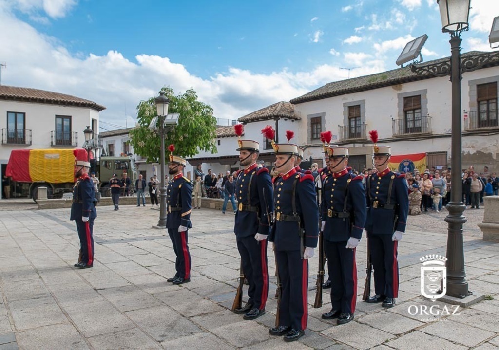 VISITA DE LA GUARDIA REAL A ORGAZ