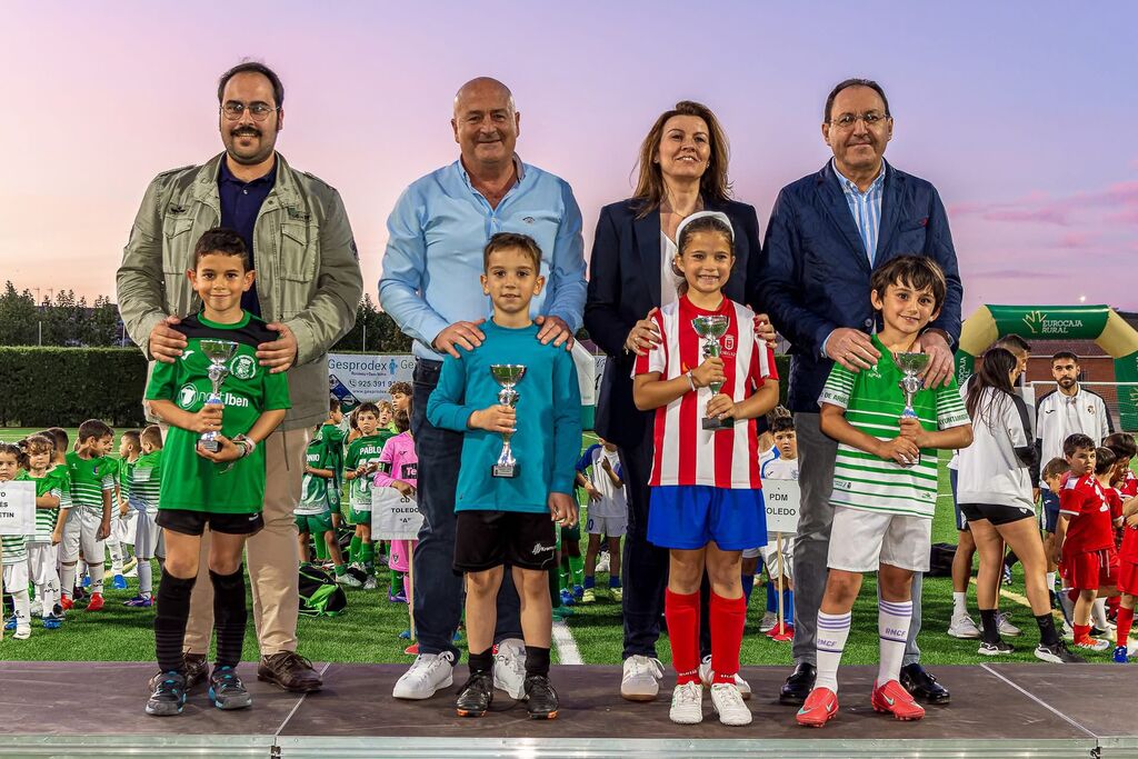 RECONOCIMIENTO COMO JUGADORA MÁS VALIOSA: BEATRIZ RESUELA
