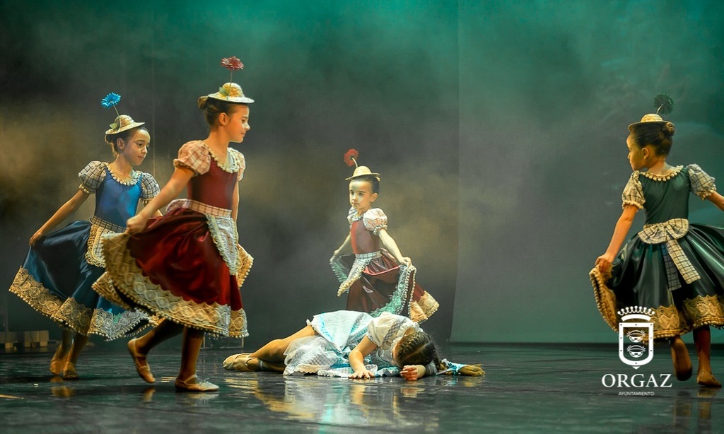 FESTIVAL DE DANZA HELENA CAMUÑAS 