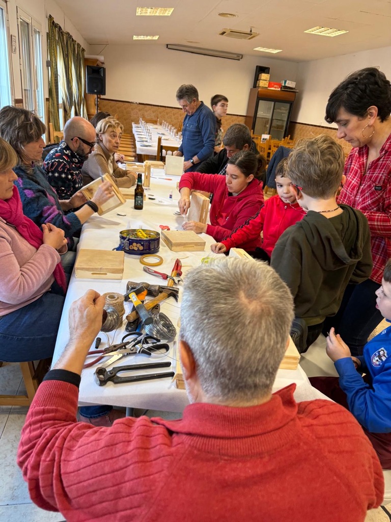 ELABORACIÓN DE PANDERETAS