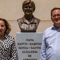 HOMENAJE A JUANA MARTÍN MAESTRO, ALCALDESA DE ARISGOTAS