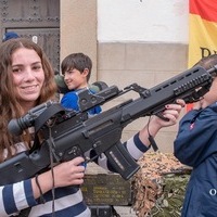 VISITA DE LA GUARDIA REAL A ORGAZ