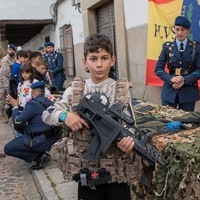 VISITA DE LA GUARDIA REAL A ORGAZ