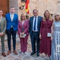 PROCLAMACIÓN JIMENA, REINA INFANTIL Y CORTES DE HONOR
